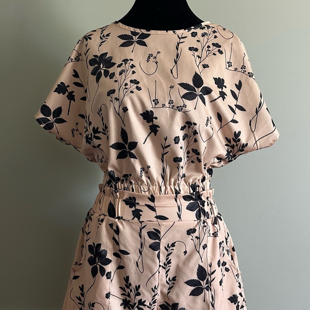 Women’s 2-Piece Floral Print Set – Short Sleeve Top & High-Waist Shorts